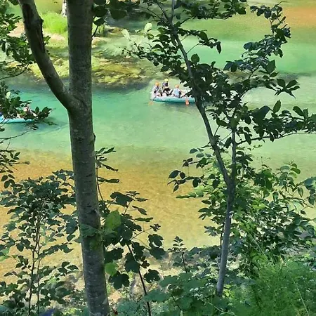 Max 아파트 Bihać